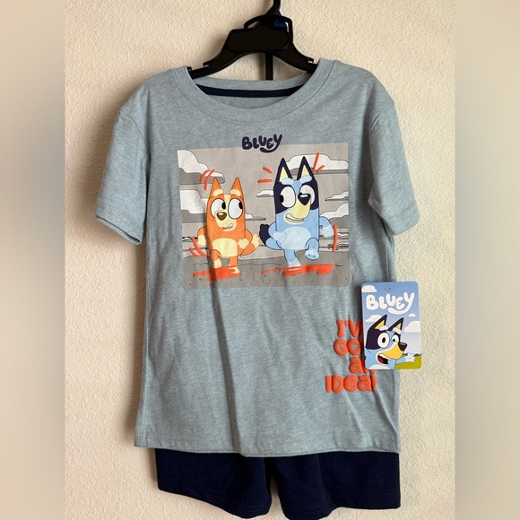 Bluey Boys Matching Set - Gray and Navy Short Sleeve top and shorts size 5T-NWT - Picture 2 of 6